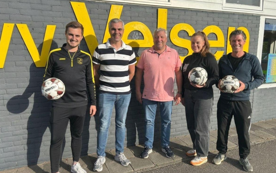 Het organisatieteam van Santpoort Straatvoetbal 2026
